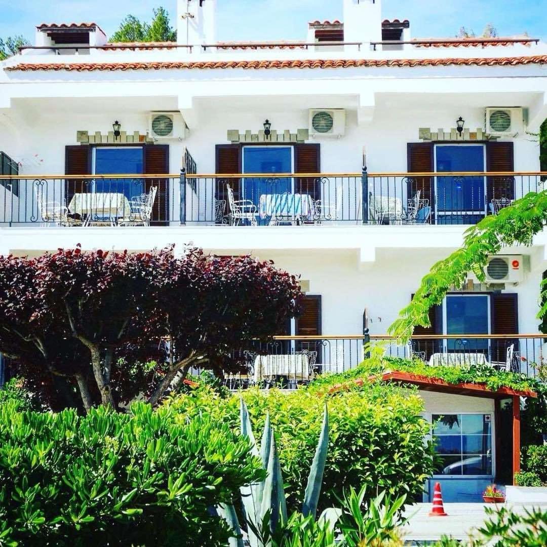 Argo Apartments 尼坡帝 外观 照片